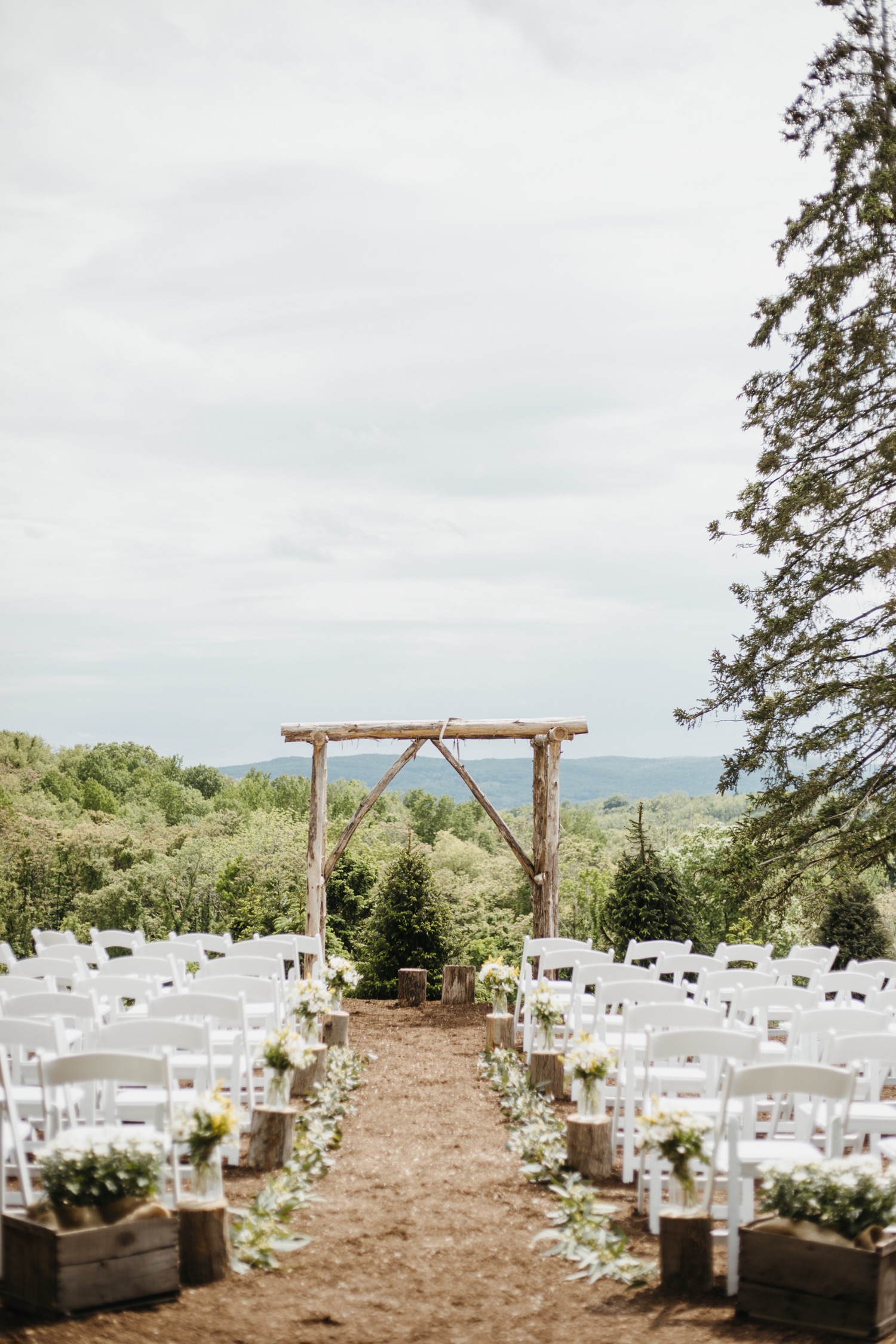 Emmerich Tree Farm Wedding- Marisa + Evan - alexhealyphoto.com